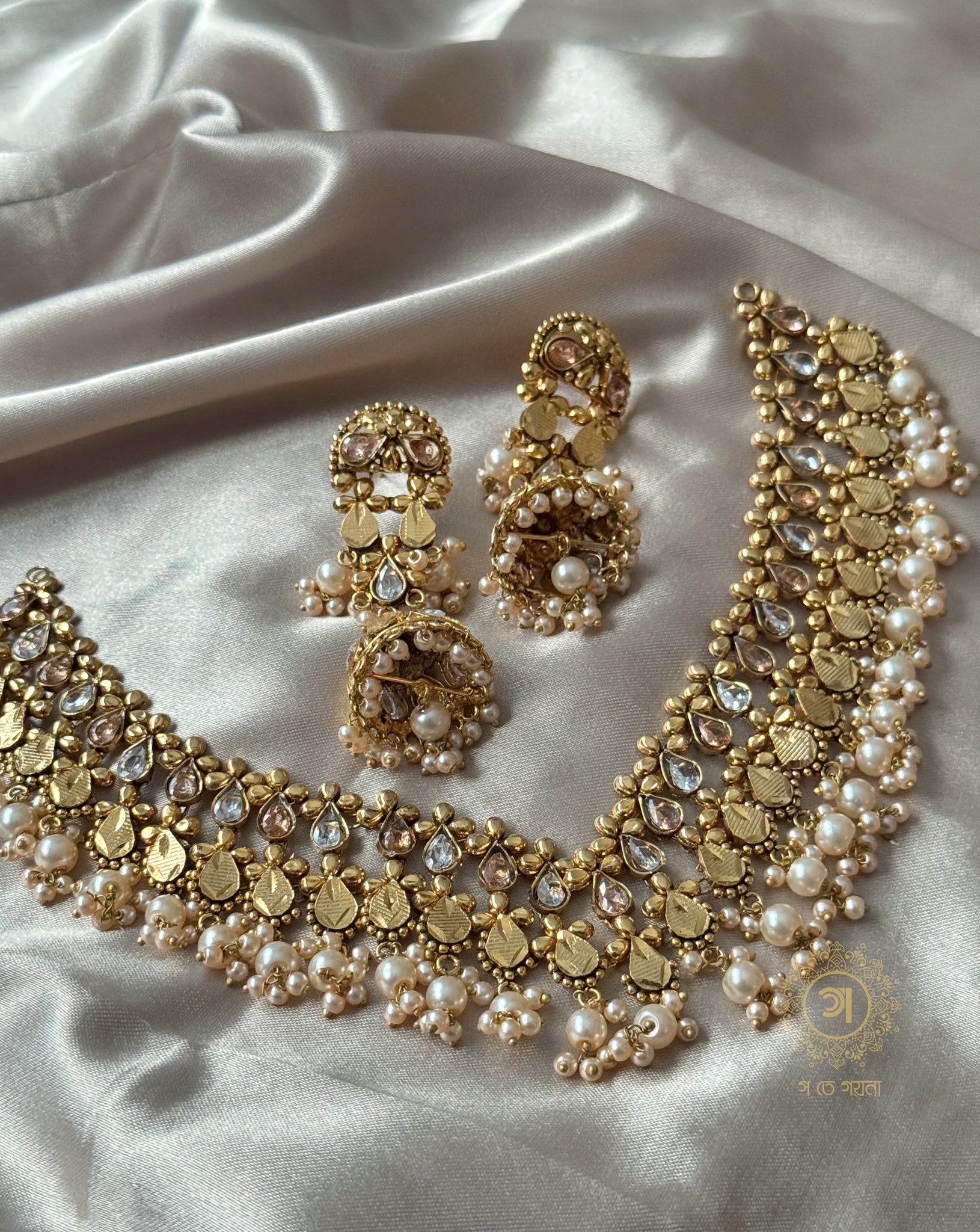 Semi bridal necklace