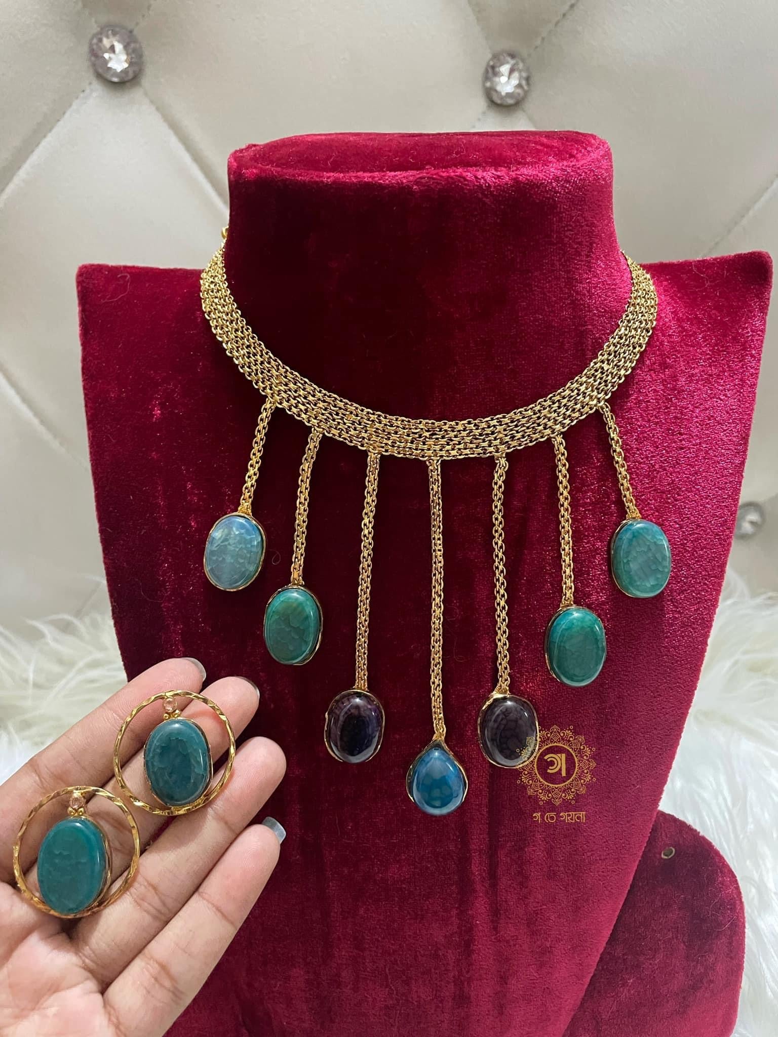 Heritage Drop Necklace Set
